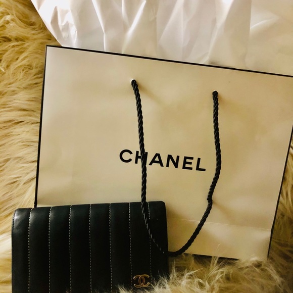 Authentic Chanel Wallet - Picture 6 of 13
